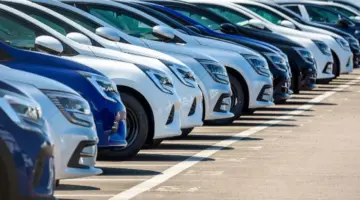 إقبال واسع على شراء السيارات في مصر رغم ارتفاع الأسعار